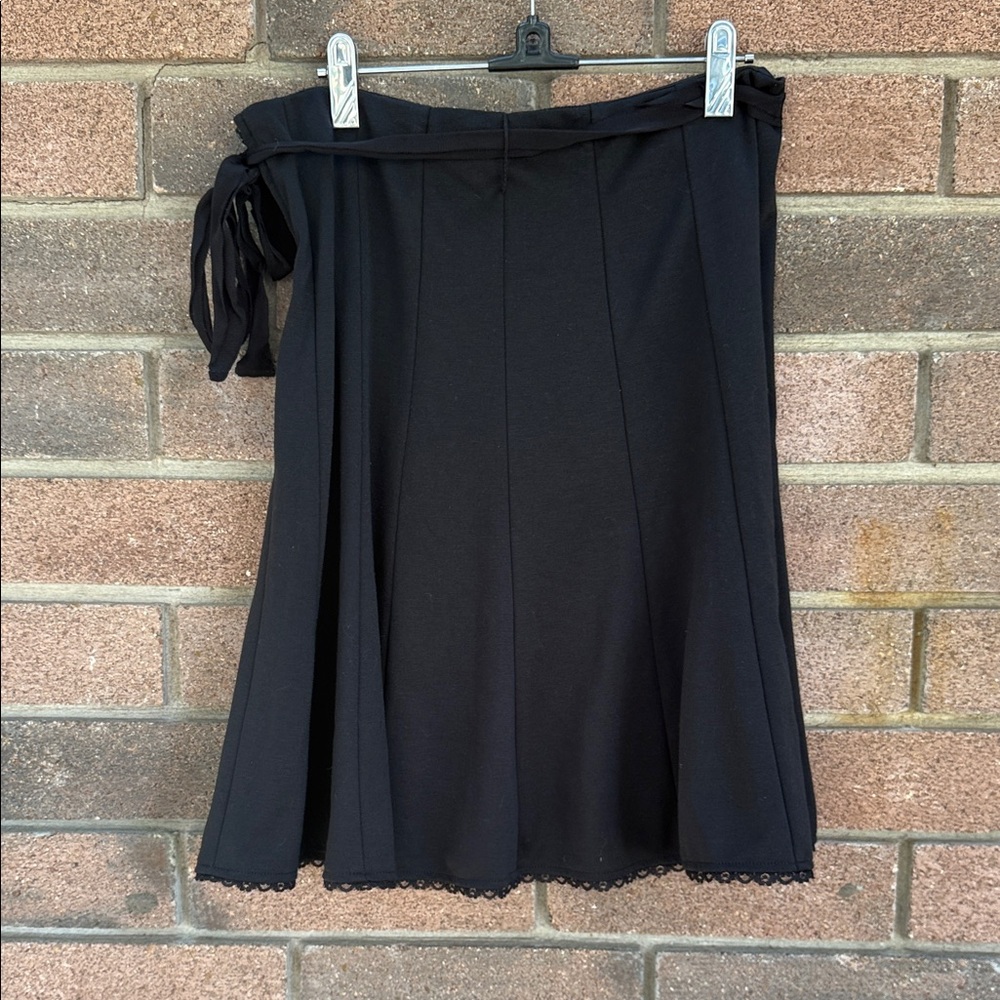 Stoosh Black Light Weight A-Line Skirt With Delicate Lace Trim Size 9